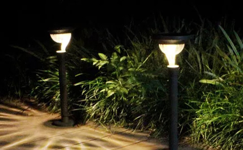 太阳能草坪灯的系统组成及控制原理