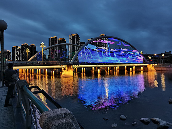 1742970194152440.jpg 河道亮化.jpg