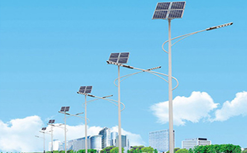 北方冬季太阳能路灯的保养要点